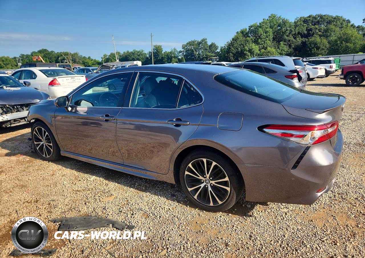 2018 Toyota Camry Se VIN:4T1B11HK6JU158611 - 2
