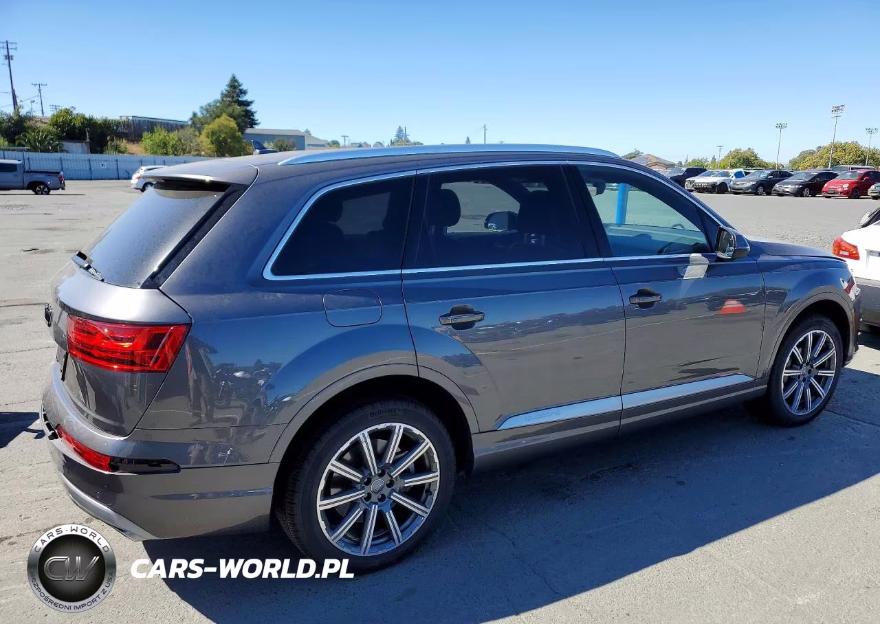 2019 Audi Q7 Premium Plus VIN:WA1LAAF74KD020942 - 3