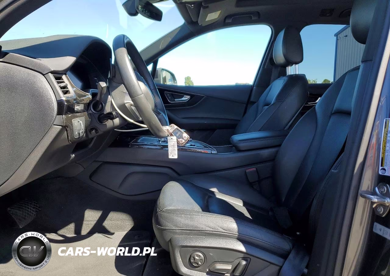 2019 Audi Q7 Premium Plus VIN:WA1LAAF74KD020942 - 7