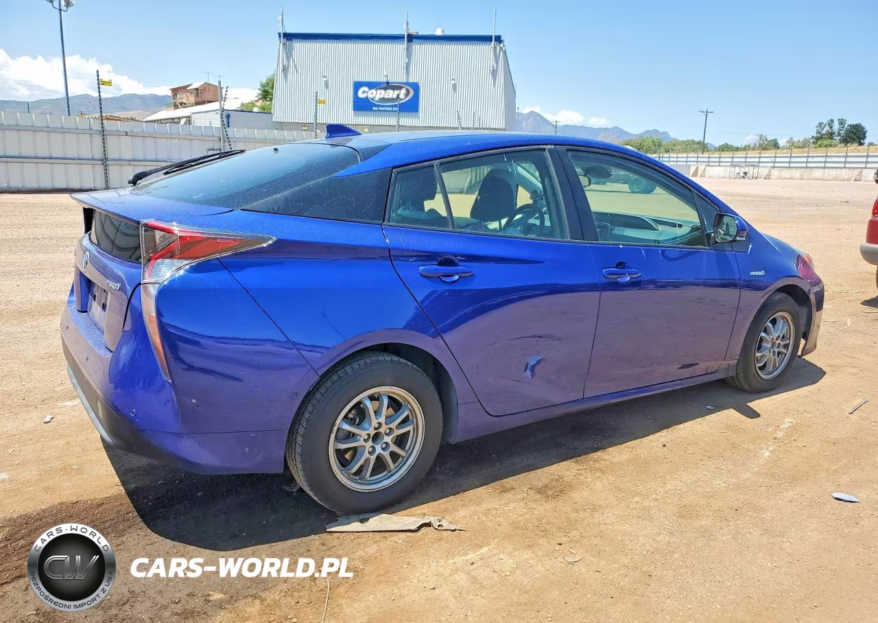 2018 Toyota Prius Two VIN:JTDKBRFU5J3069333 - 3