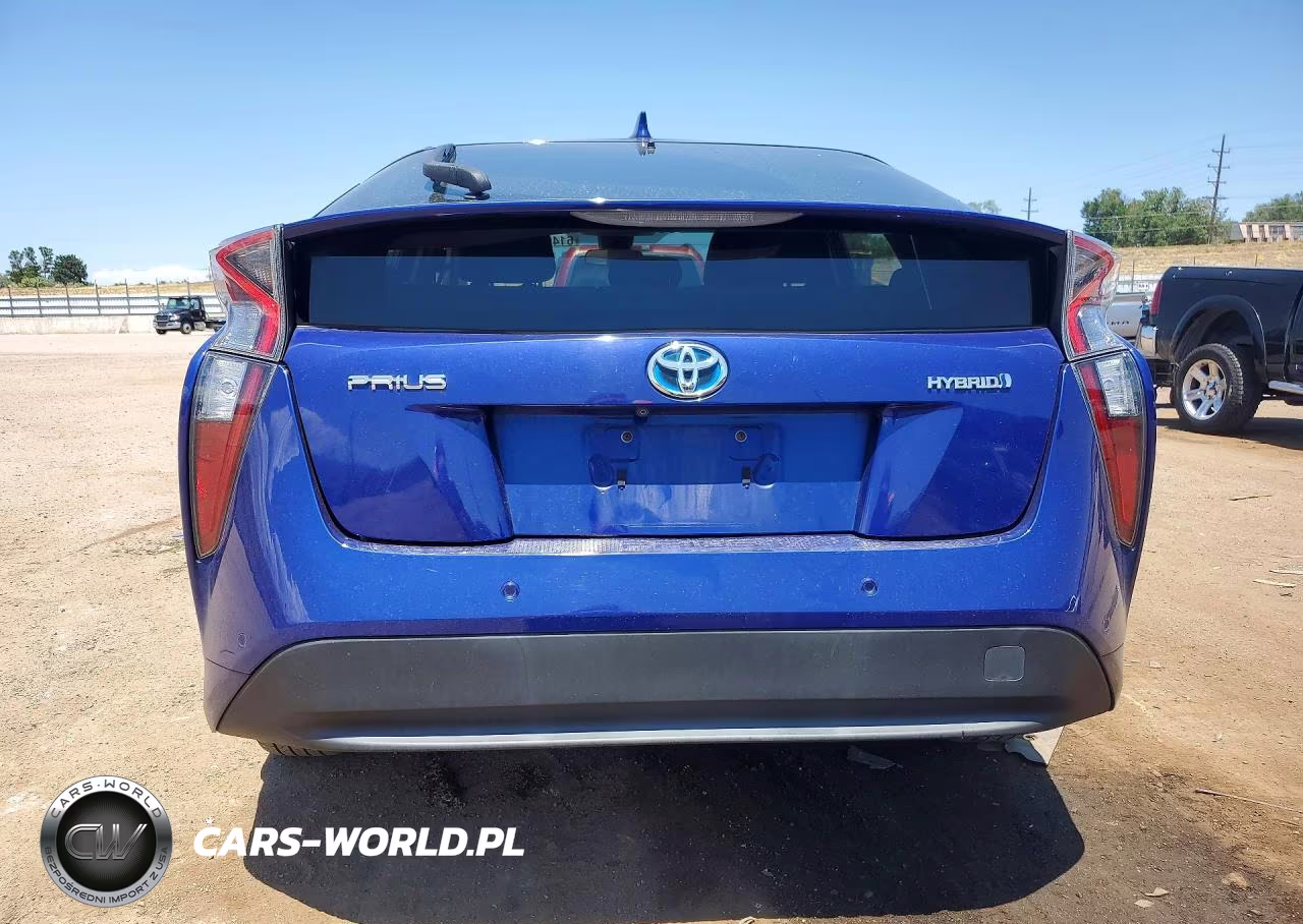 2018 Toyota Prius Two VIN:JTDKBRFU5J3069333 - 6