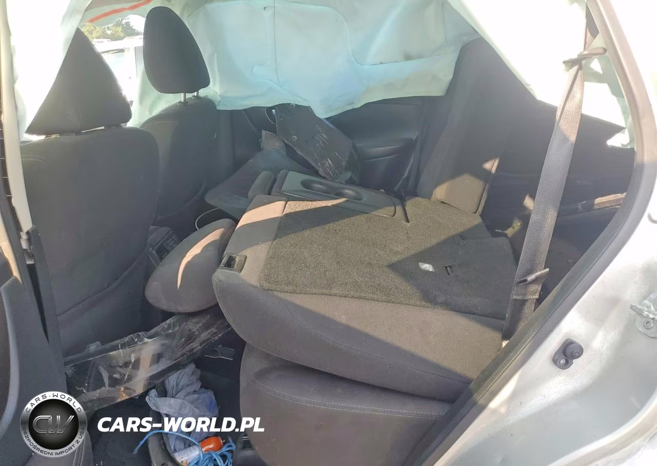 2016 Nissan Rogue S VIN:KNMAT2MT0GP637855 - 11