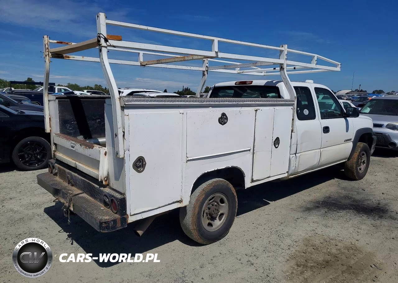 2007 Chevrolet Silverado K2500 Heavy Duty VIN:1GCHK29U97E147753 - 3