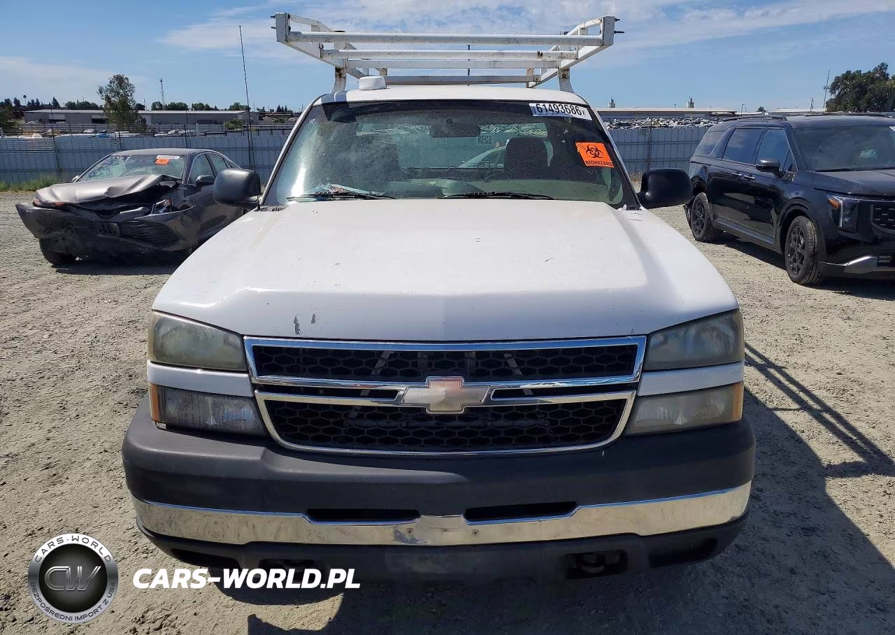 2007 Chevrolet Silverado K2500 Heavy Duty VIN:1GCHK29U97E147753 - 5