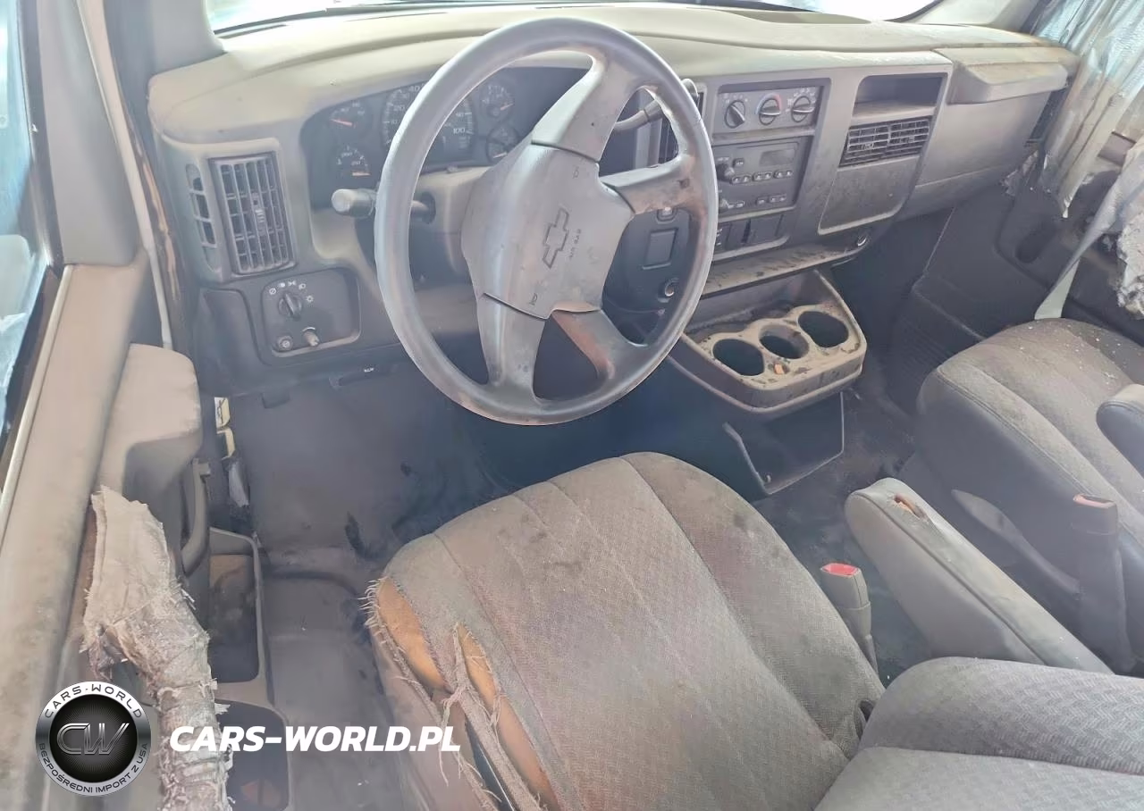 2005 Chevrolet Express Delivery Van VIN:1GCGG25U751153476 - 8