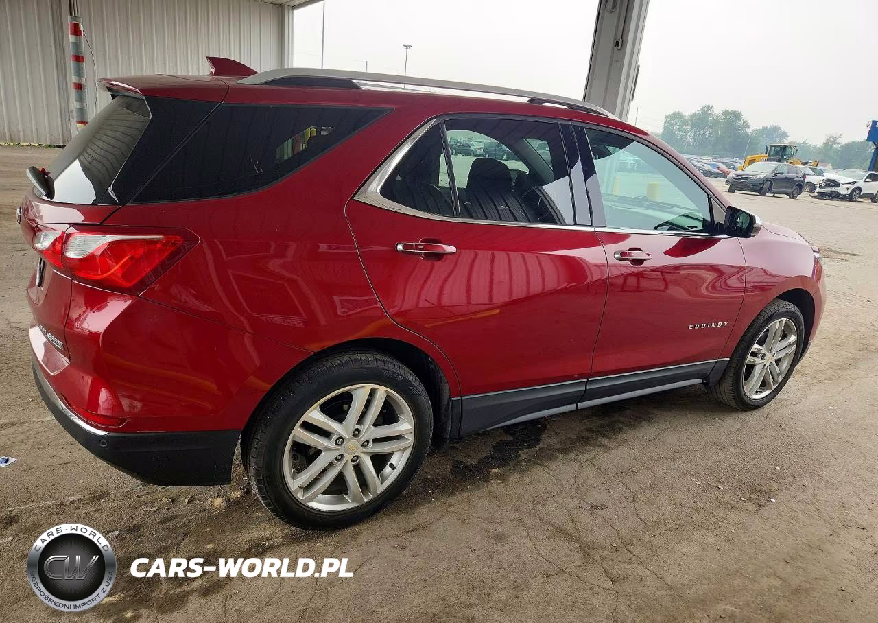2018 Chevrolet Equinox Premier VIN:2GNAXVEV9J6347750 - 3