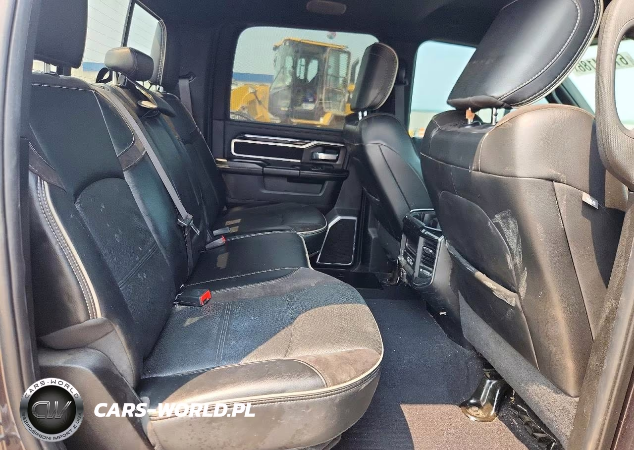 2021 Ram 3500 Laramie VIN:3C63RRJL5MG589572 - 10