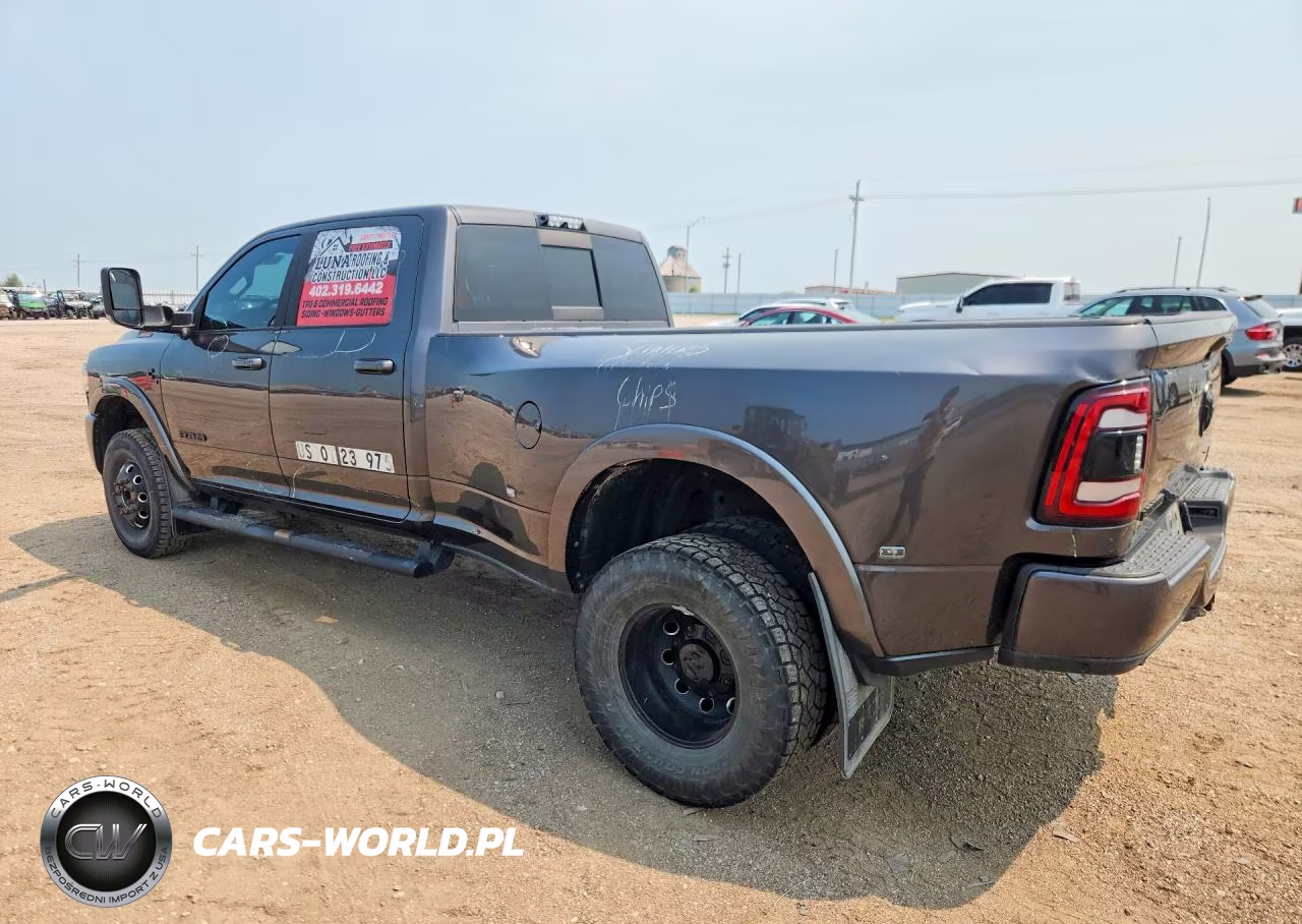 2021 Ram 3500 Laramie VIN:3C63RRJL5MG589572 - 2