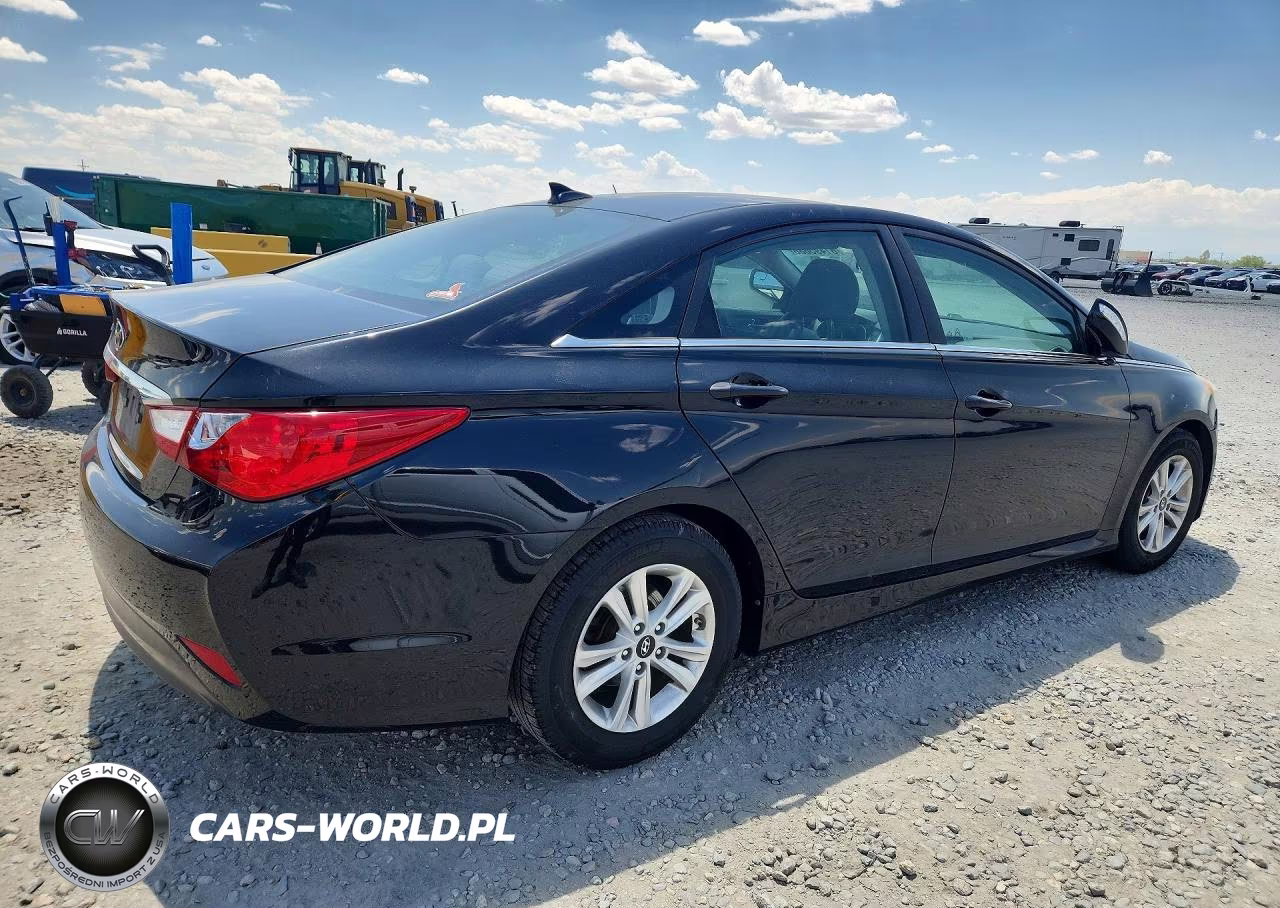 2014 Hyundai Sonata Gls VIN:5NPEB4AC3EH843118 - 3