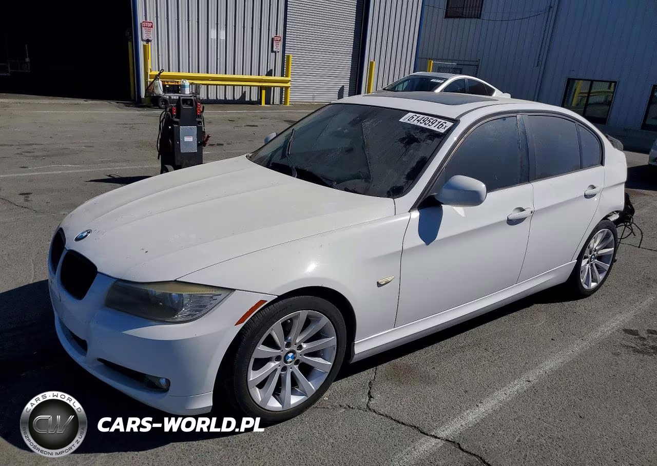 2011 BMW 328 I – zdjęcie 1 z 12