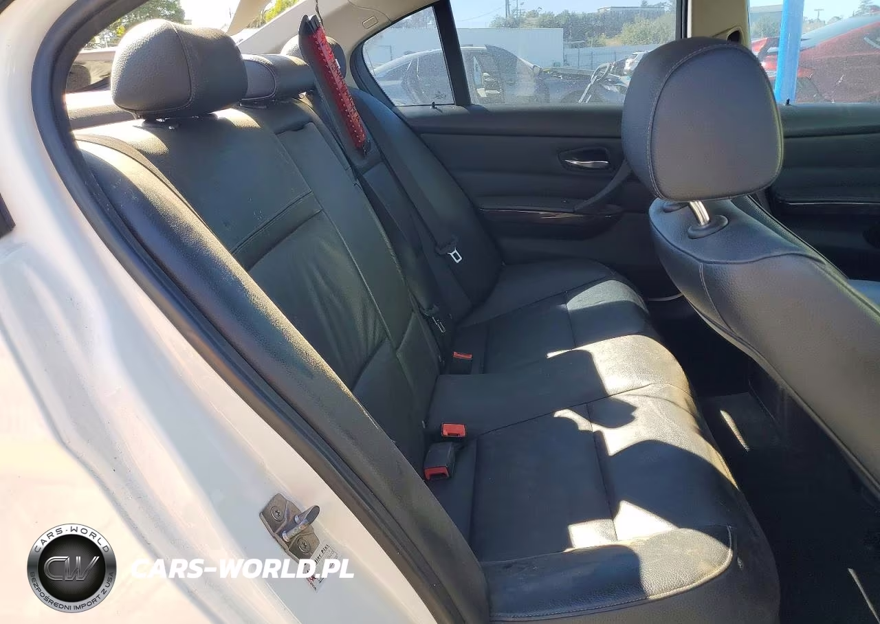 2011 BMW 328 I VIN:WBAPH7G5XBNN03247 - 10