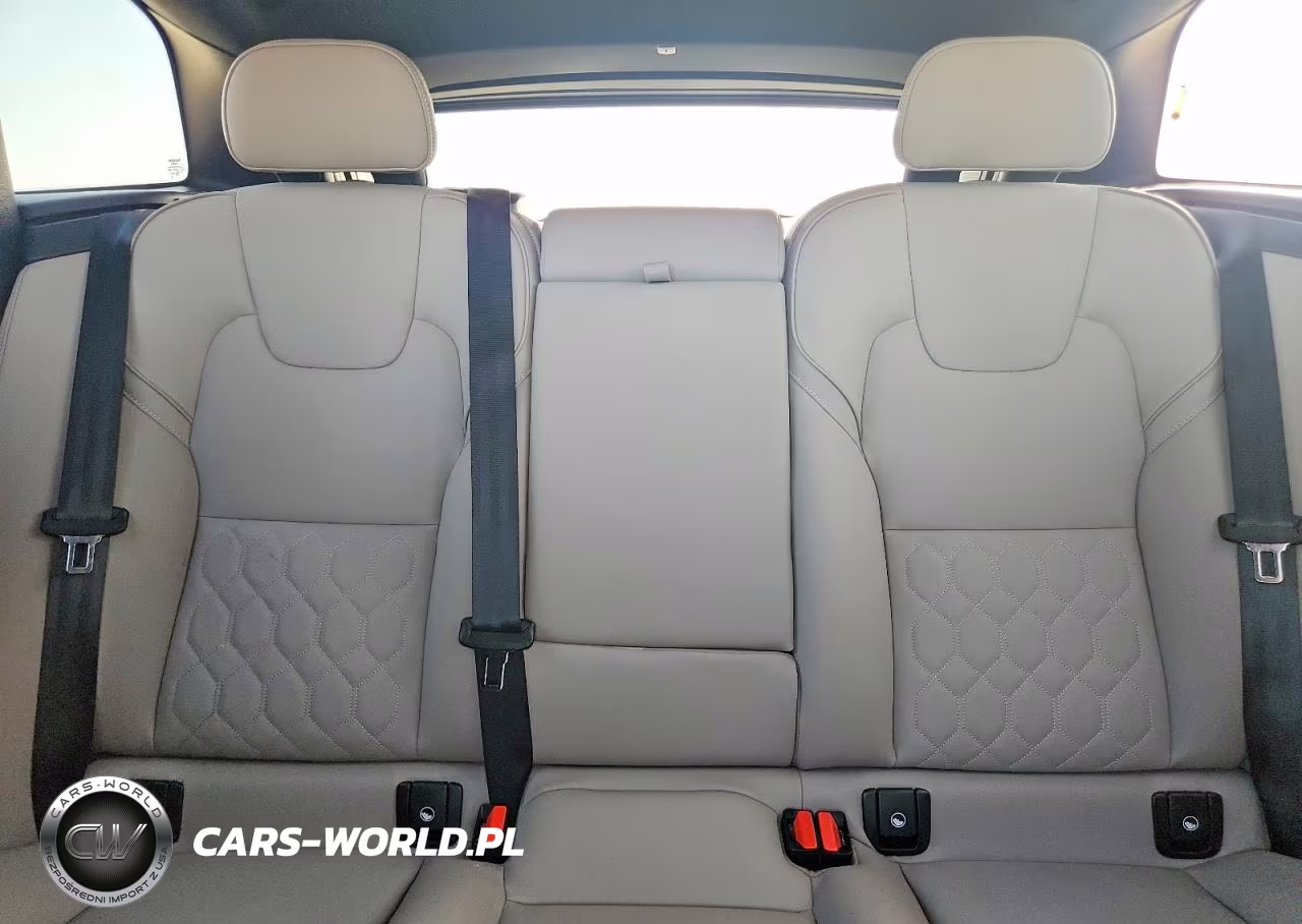 2026 Volvo Xc60 Plus VIN:YV4M12RC4T1458224 - 10