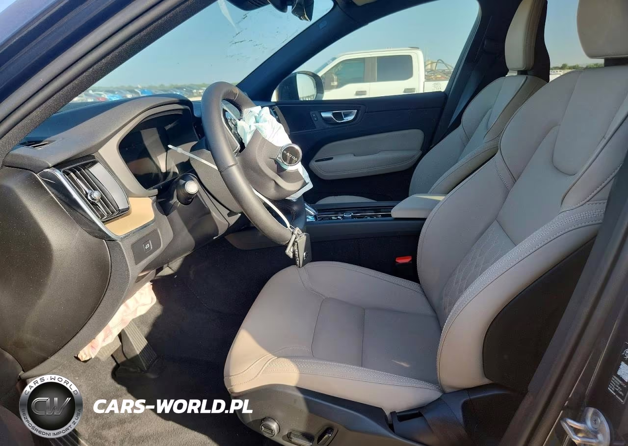 2026 Volvo Xc60 Plus VIN:YV4M12RC4T1458224 - 7