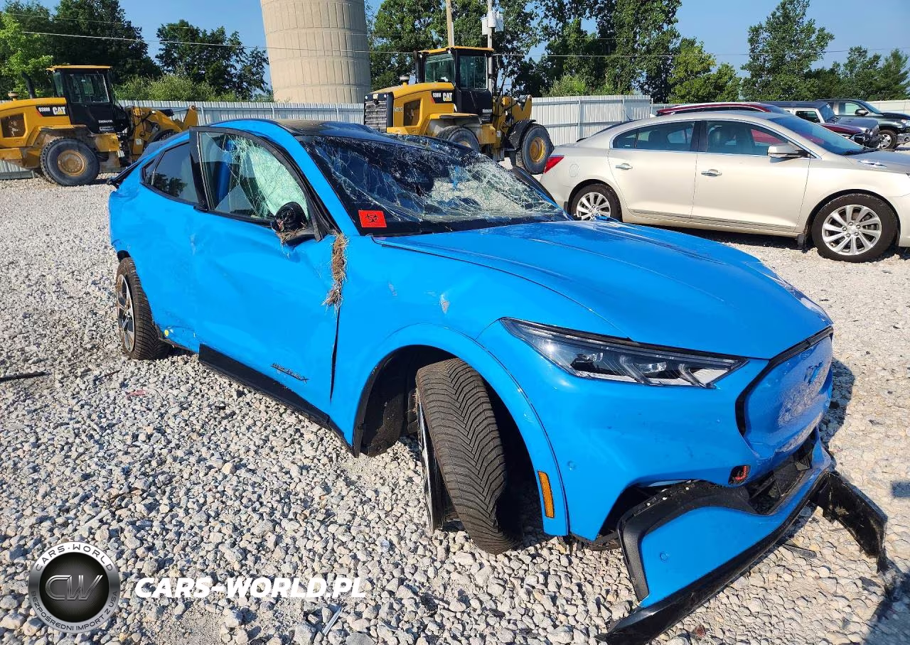 2021 Ford Mustang Mach-E Premium VIN:3FMTK3SU5MMA07629 - 4