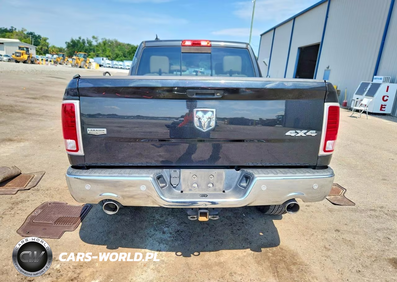 2018 Ram 1500 Laramie VIN:1C6RR7NMXJS254619 - 6