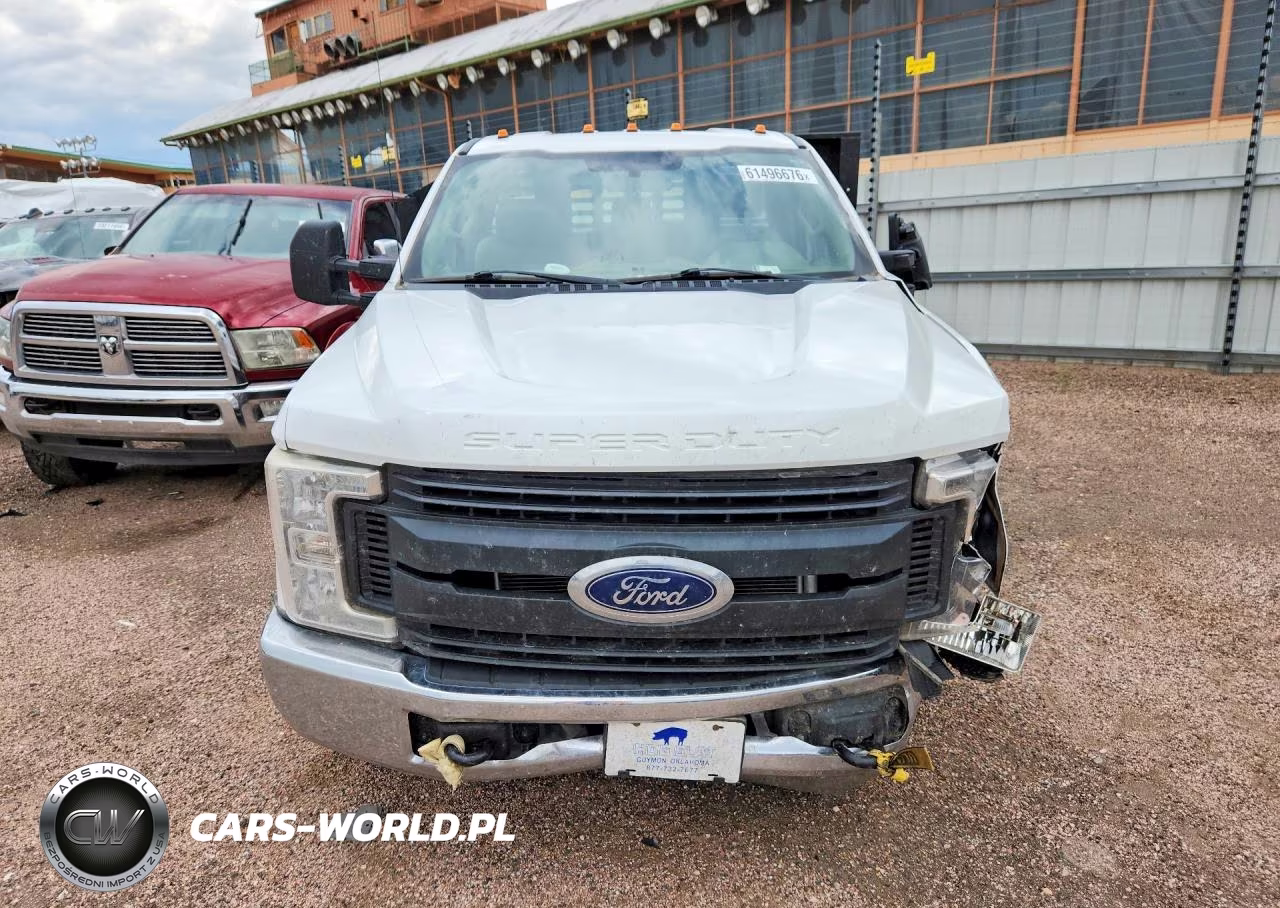 2017 Ford F350 Super Duty VIN:1FDRF3G61HEE06350 - 5