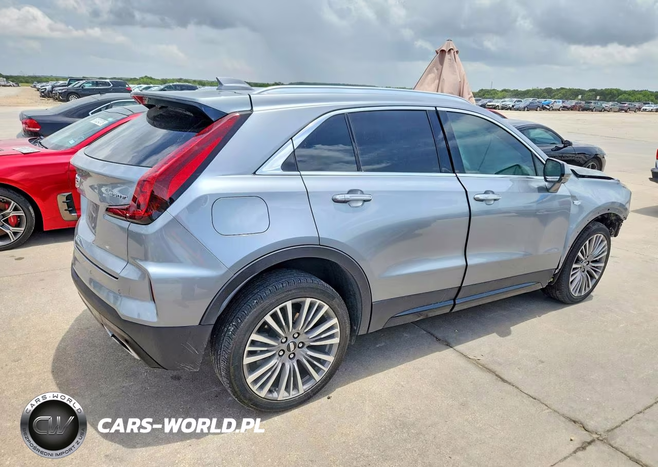 2025 Cadillac Xt4 Premium Luxury VIN:1GYFZCR40SF155875 - 3