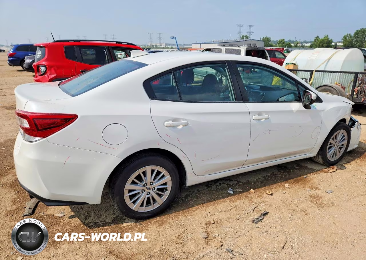 2018 Subaru Impreza Premium Plus VIN:4S3GKAD66J3625015 - 3