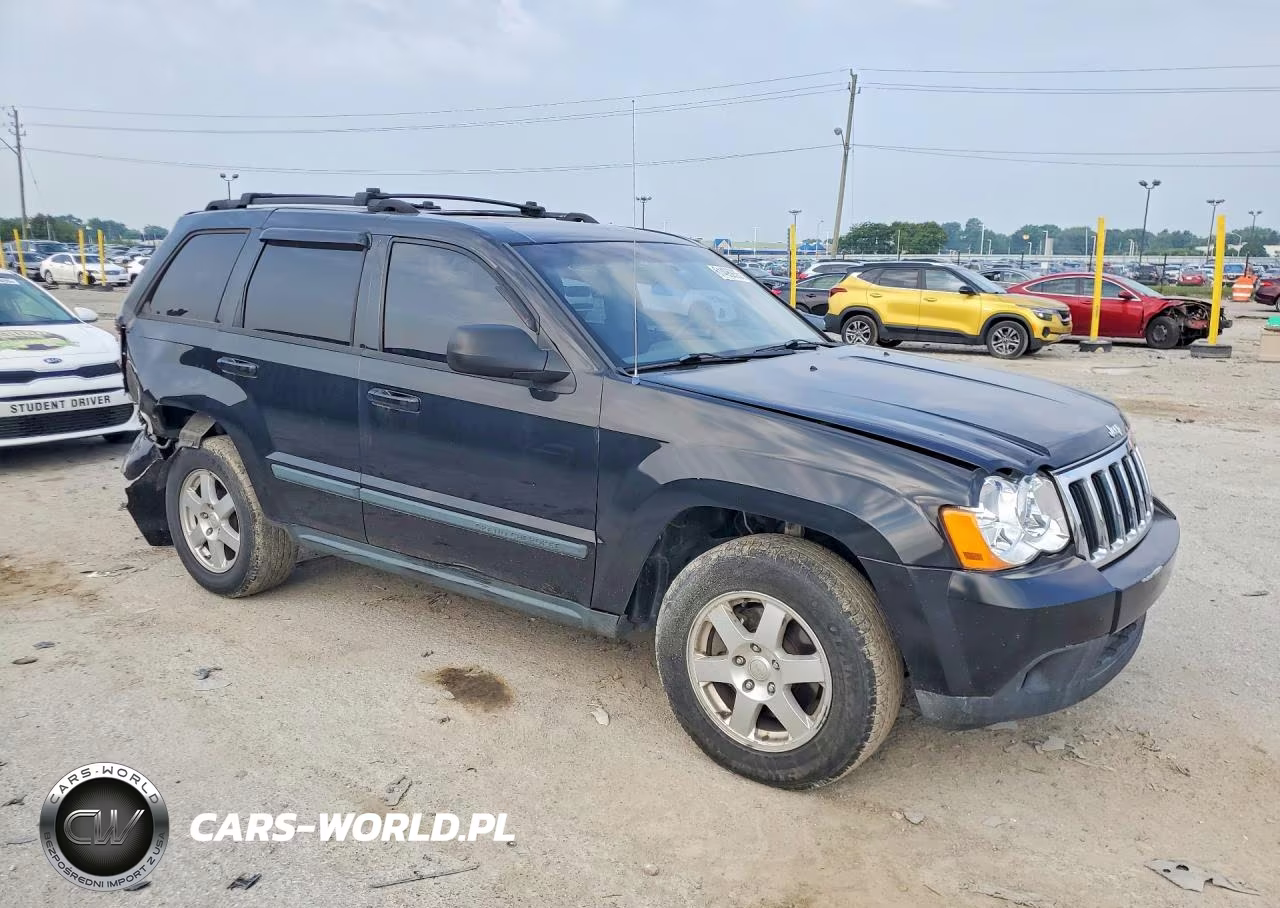 2009 Jeep Grand Cherokee Laredo VIN:1J8GR48K19C541435 - 4