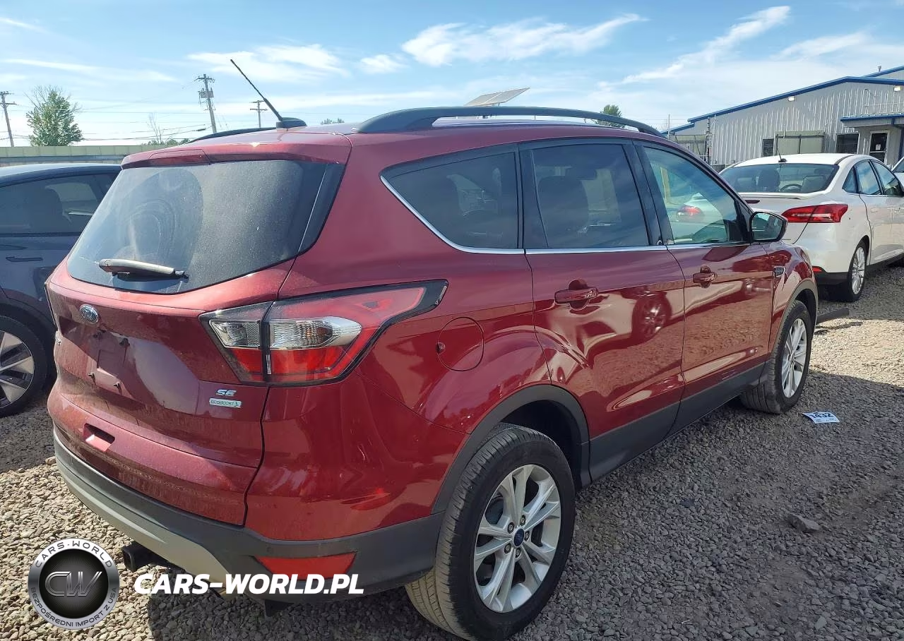 2017 Ford Escape Se VIN:1FMCU0GD2HUE84330 - 3