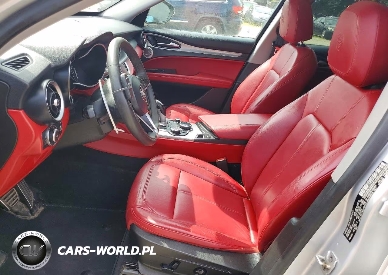 2018 Alfa Romeo Stelvio Sport VIN:ZASFAKPN1J7B92565 - 7