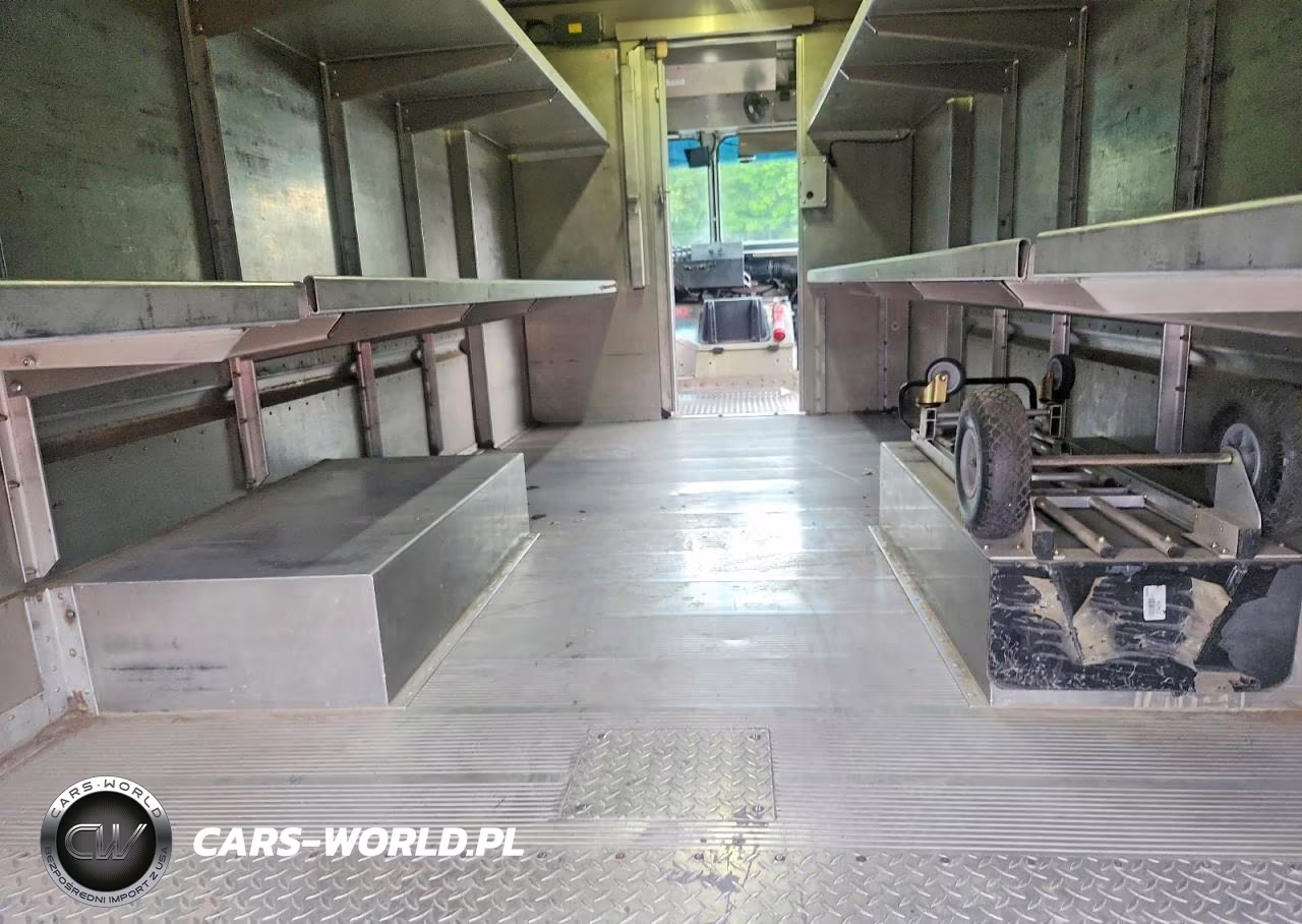 2020 Freightliner Chassis M Line Walk-In Van VIN:4UZAC2EA6LCMH7907 - 10