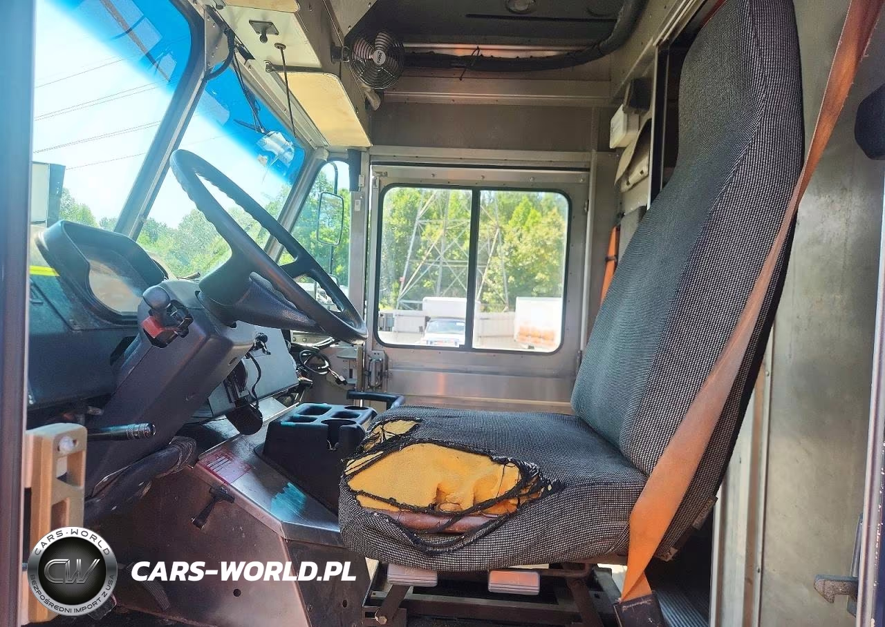 2020 Freightliner Chassis M Line Walk-In Van VIN:4UZAC2EA6LCMH7907 - 7
