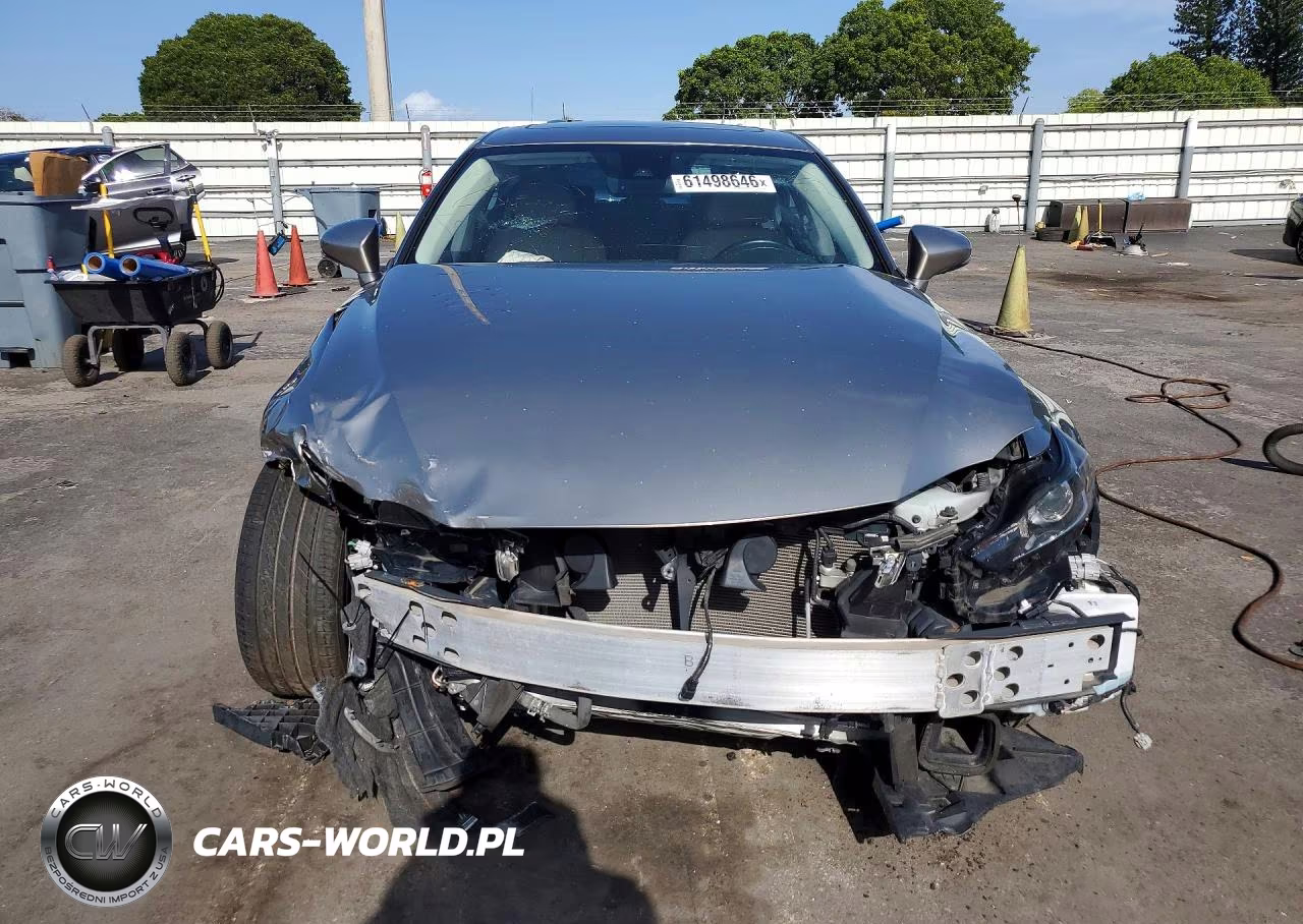 2018 Lexus Is 300 VIN:JTHBA1D21J5075669 - 5