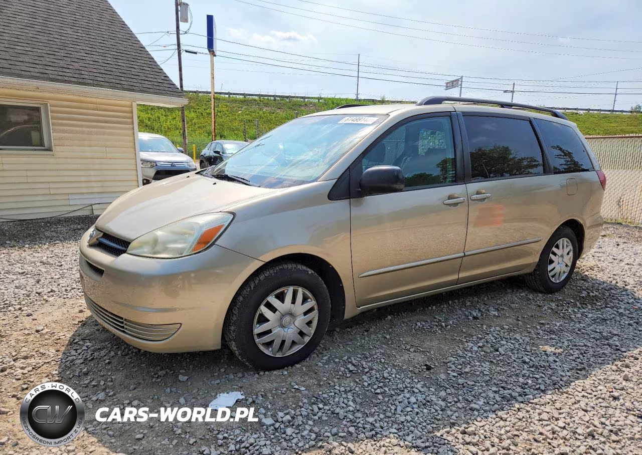 2004 Toyota Sienna Le 7 Passenger