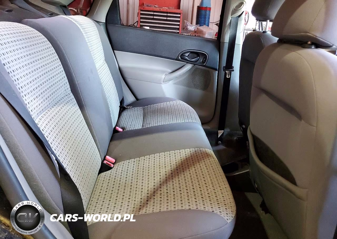2007 Ford Focus Zx4-S-Se-Ses VIN:1FAFP34NX7W326432 - 10