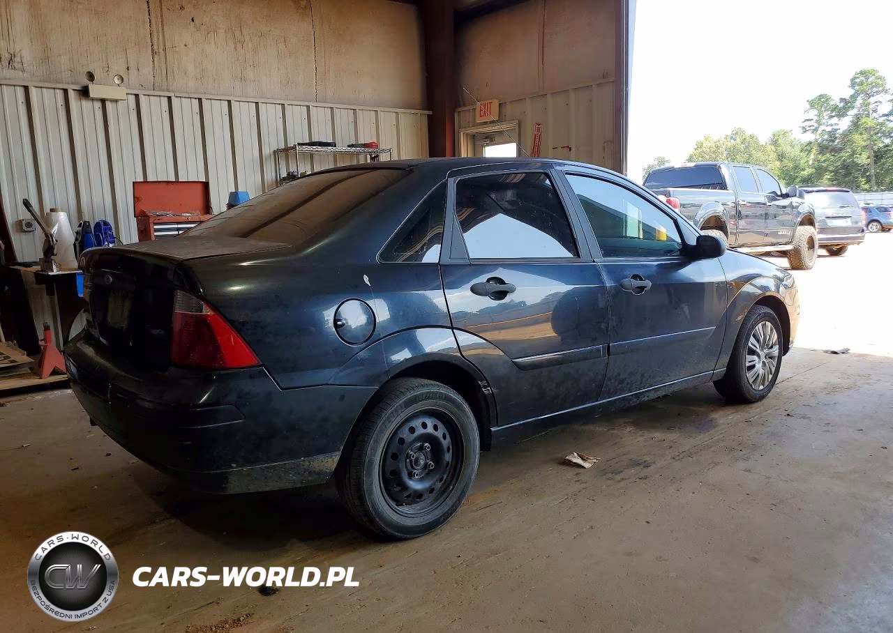 2007 Ford Focus Zx4-S-Se-Ses VIN:1FAFP34NX7W326432 - 3