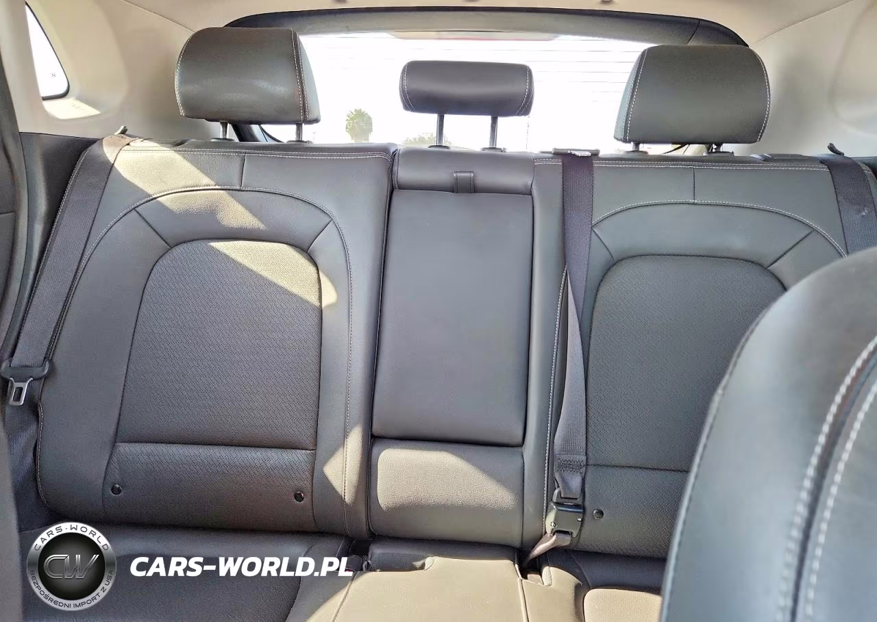2019 Hyundai Kona Limited VIN:KM8K33A54KU217330 - 10