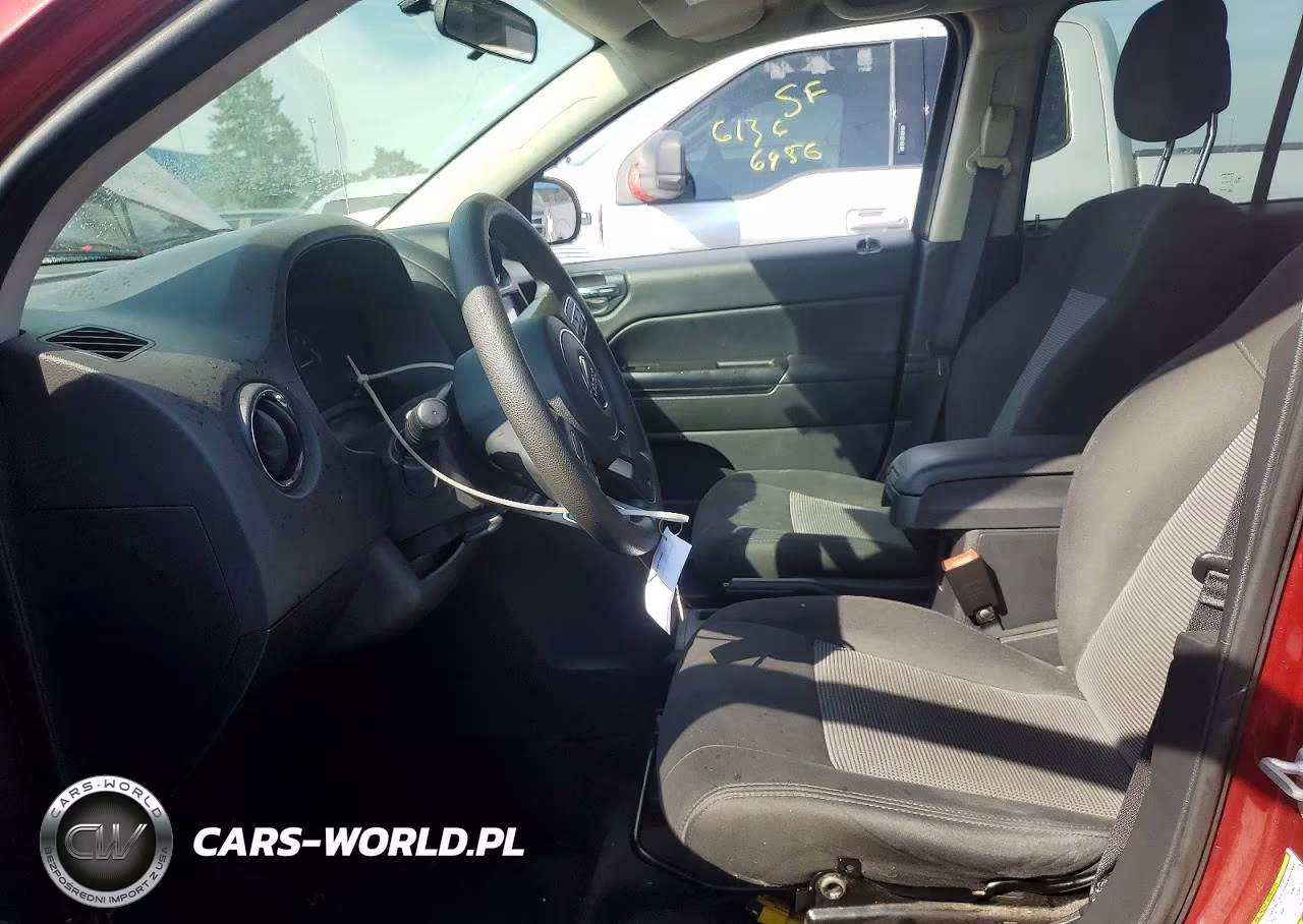 2015 Jeep Compass Sport VIN:1C4NJCBA7FD250458 - 7