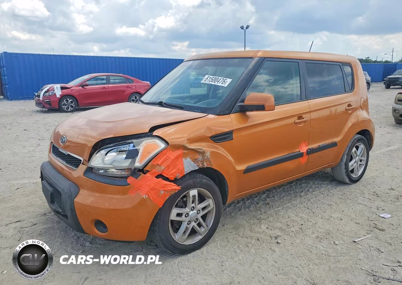 2011 Kia Soul +