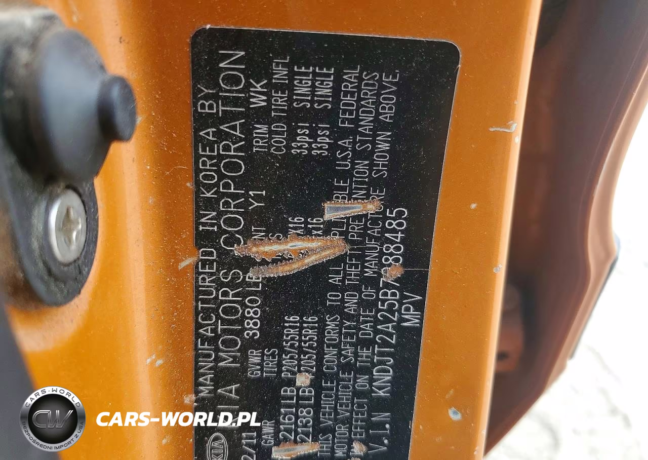 2011 Kia Soul + VIN:KNDJT2A25B7288485 - 13