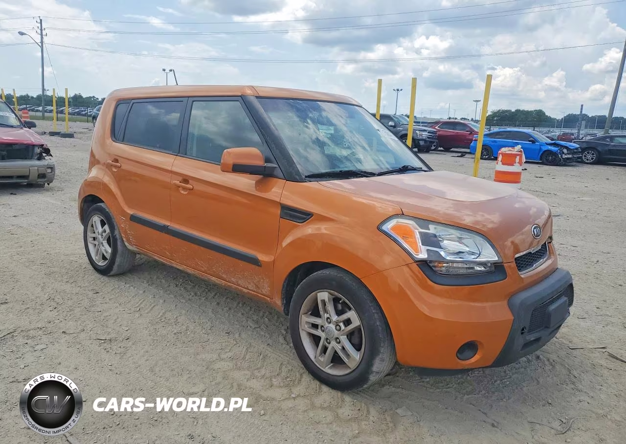 2011 Kia Soul + VIN:KNDJT2A25B7288485 - 4