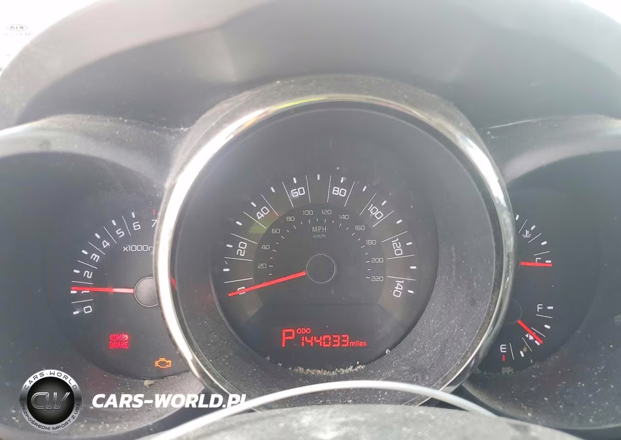 2011 Kia Soul + VIN:KNDJT2A25B7288485 - 9