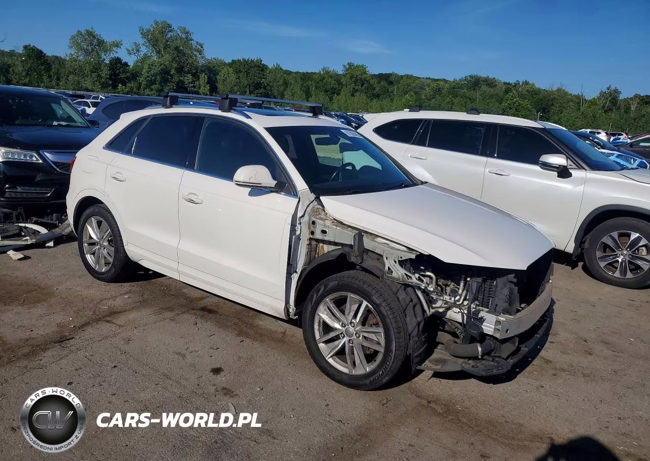 2016 Audi Q3 Premium Plus VIN:WA1EFCFS4GR014322 - 4