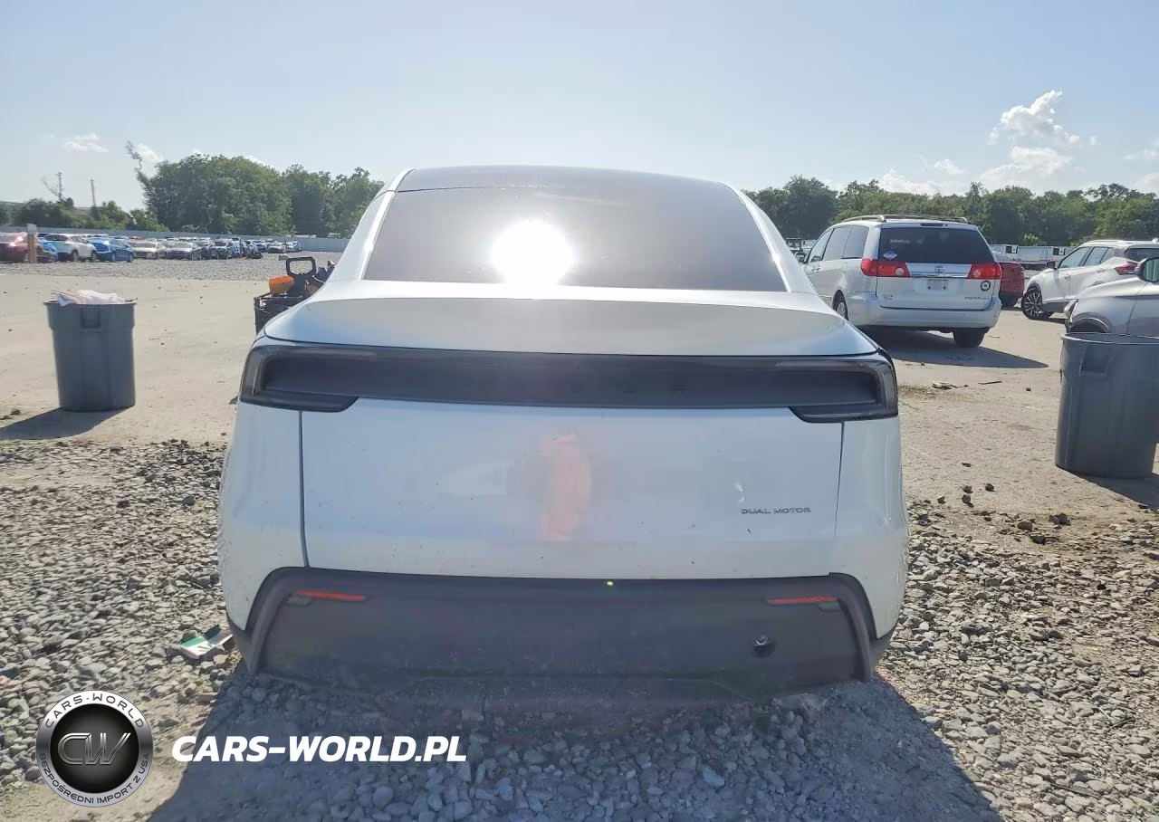 2026 Tesla Model Y VIN:7SAYGDEE2TA465766 - 6