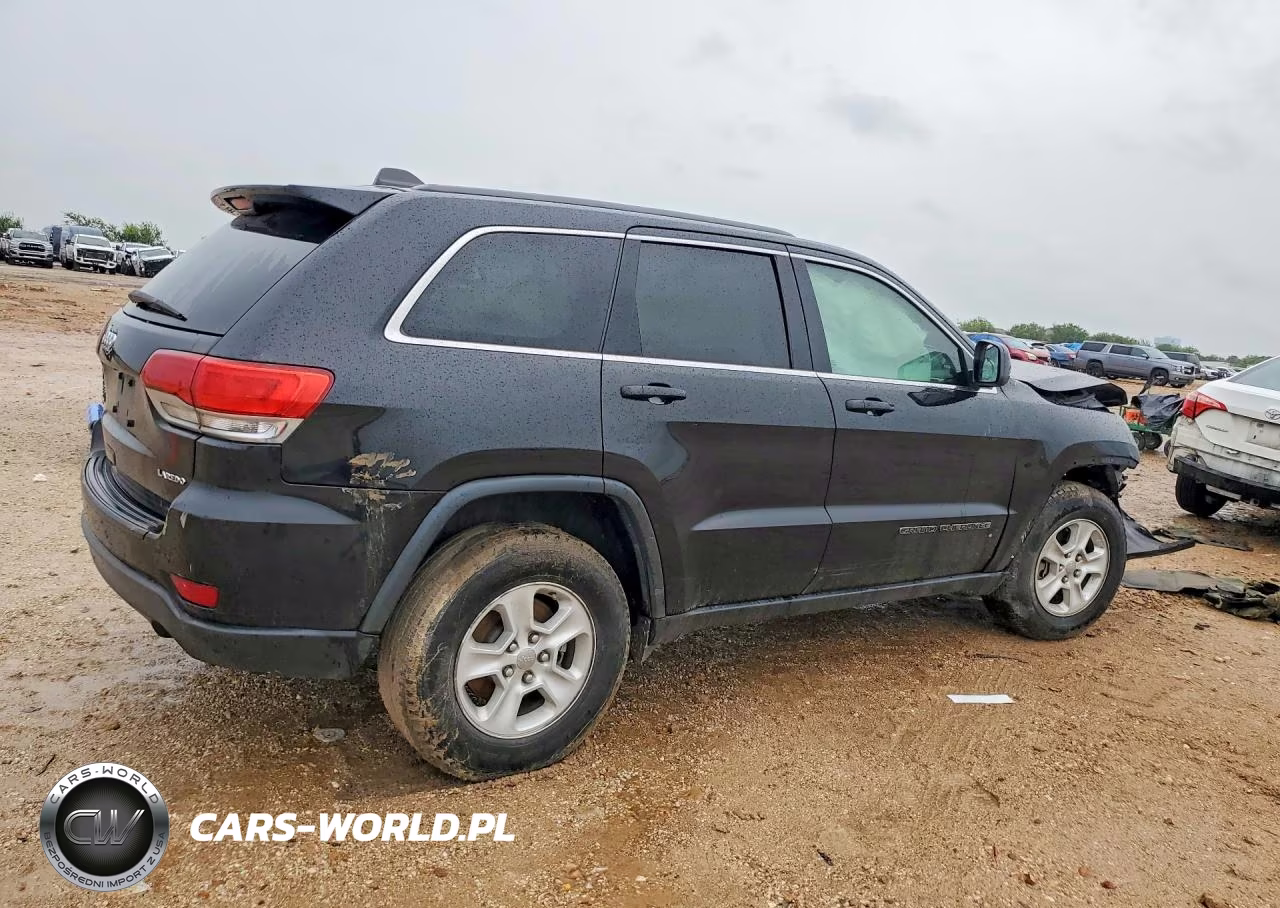2017 Jeep Grand Cherokee Laredo VIN:1C4RJEAG7HC804738 - 3
