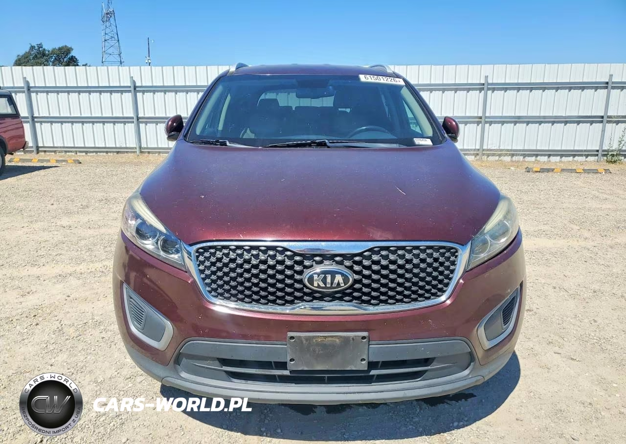 2017 Kia Sorento Lx VIN:5XYPGDA3XHG280252 - 5