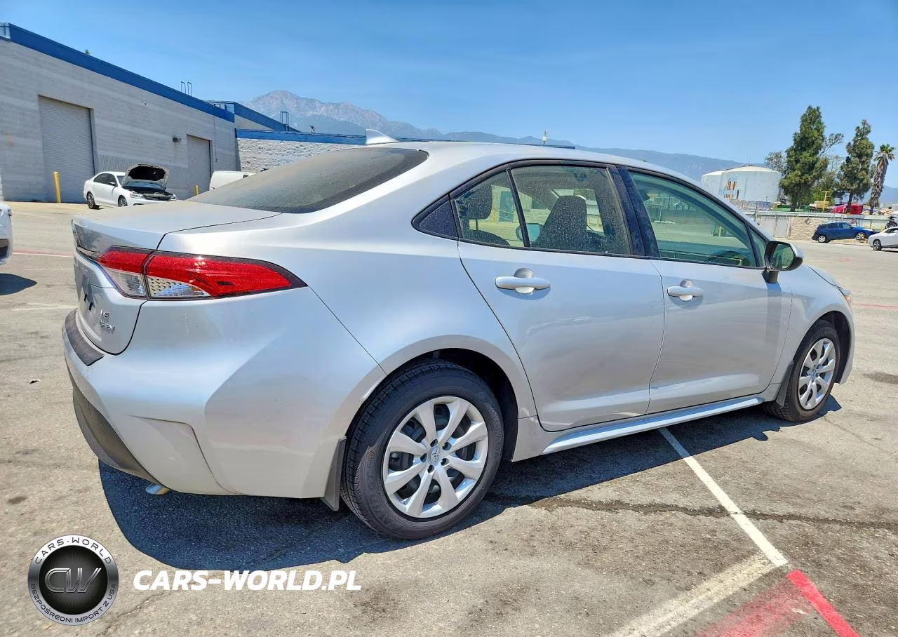 2026 Toyota Corolla Hybrid Le VIN:JTDBCMFE4T3143255 - 3