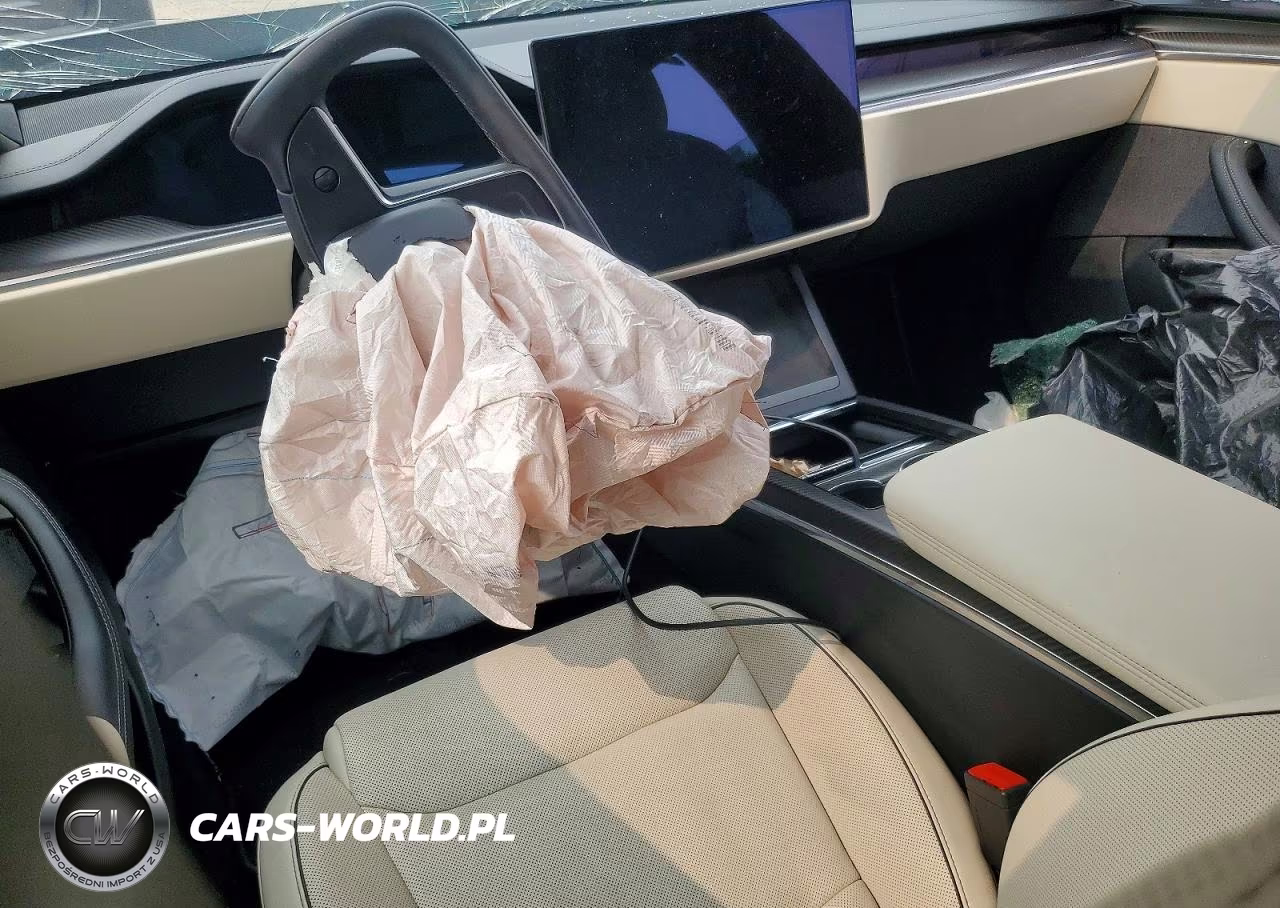 2021 Tesla Model S VIN:5YJSA1E65MF444085 - 8