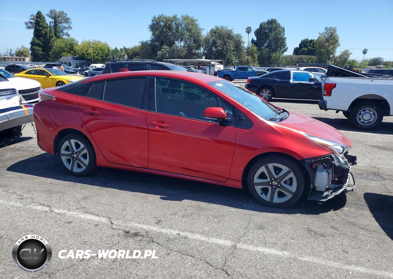 2017 Toyota Prius Three Touring VIN:JTDKARFU7H3534823 - 4