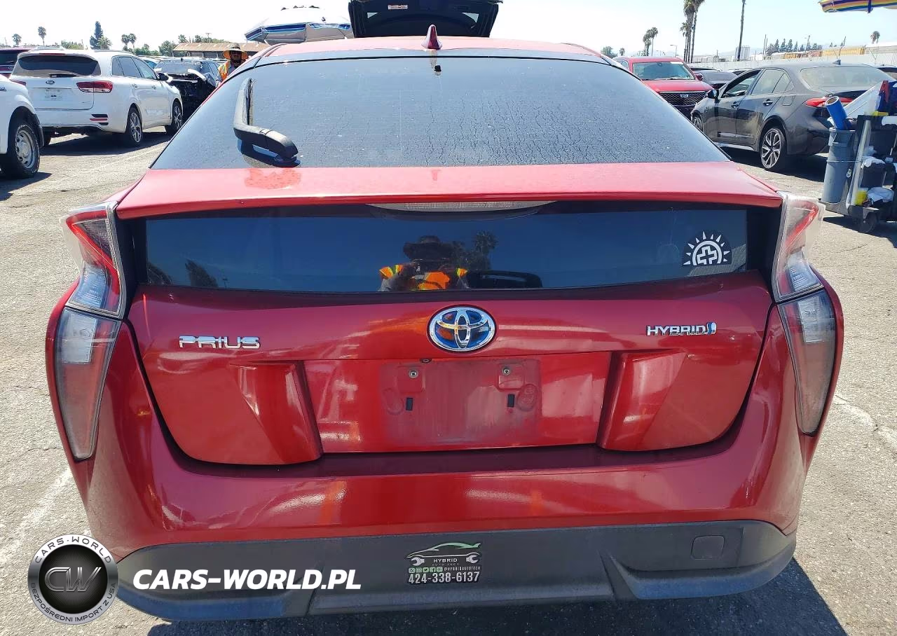 2017 Toyota Prius Three Touring VIN:JTDKARFU7H3534823 - 6