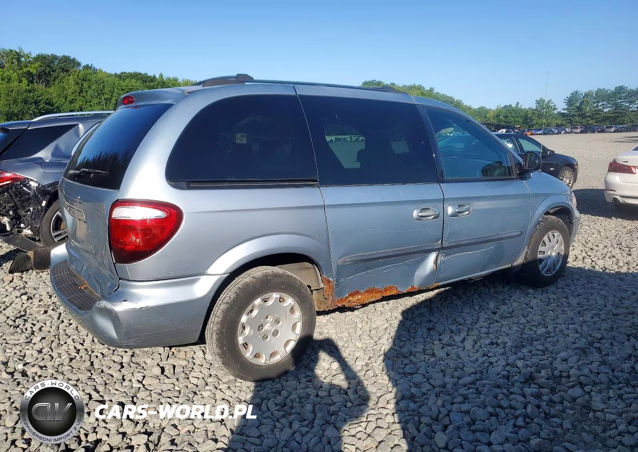 2004 Chrysler Town & Country VIN:1C4GP45RX4B566461 - 3