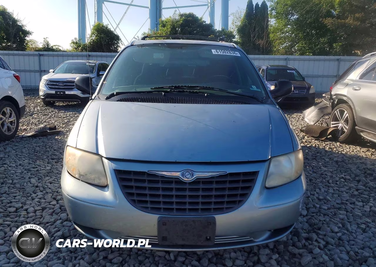 2004 Chrysler Town & Country VIN:1C4GP45RX4B566461 - 5