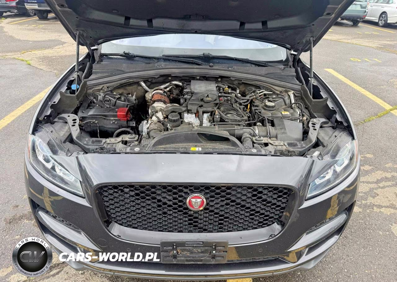 2017 Jaguar F-Pace Prestige VIN:SADCK2BN0HA087453 - 7