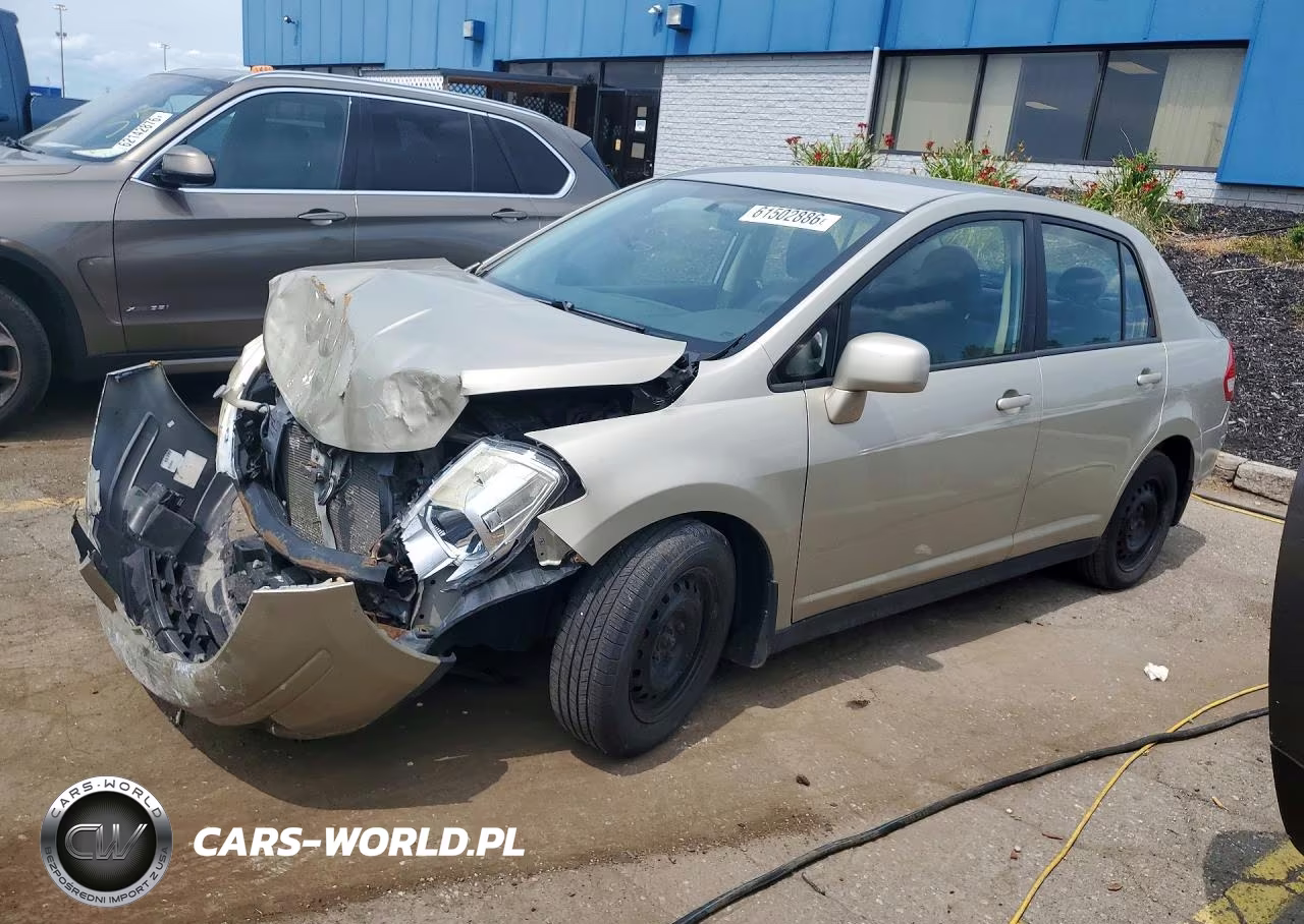 2009 Nissan Versa 1.8 S