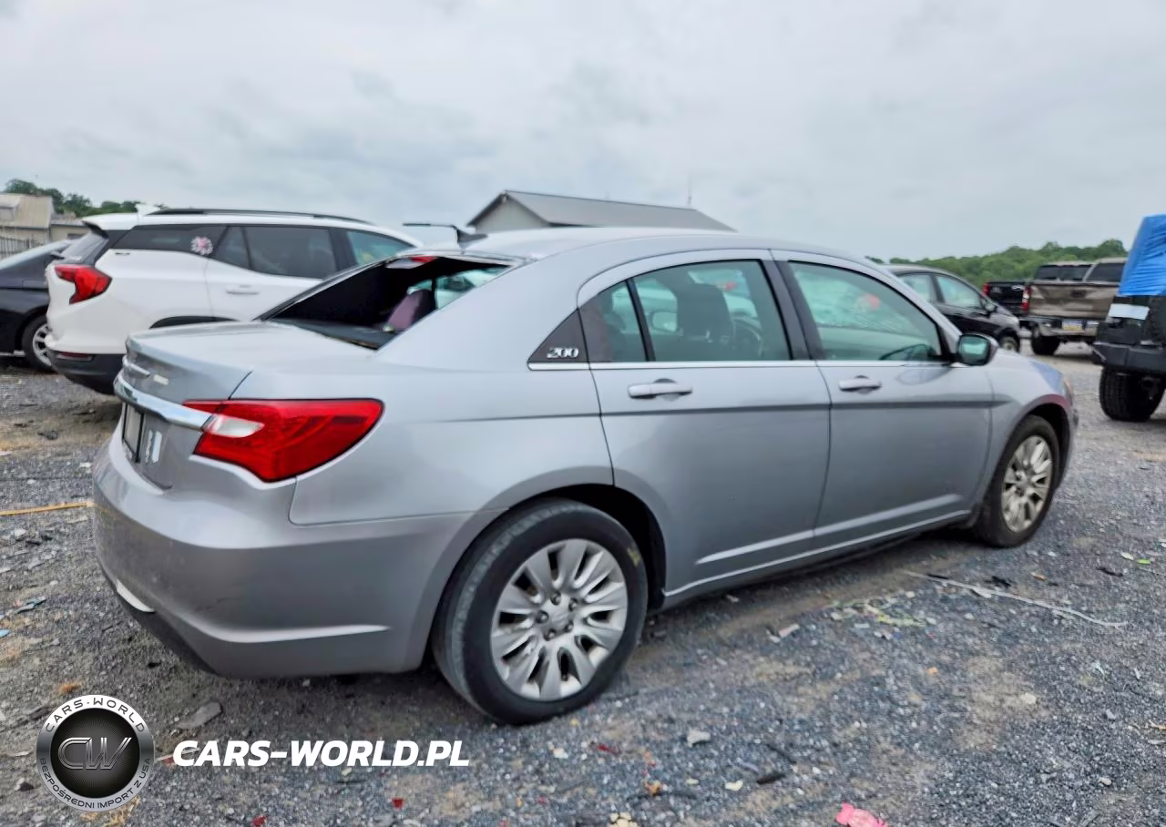 2014 Chrysler 200 Lx VIN:1C3CCBAB2EN146723 - 3
